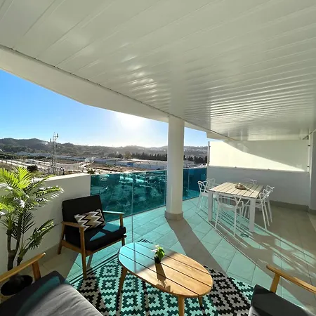Three Bedroom Vacation Paradise Apartment *