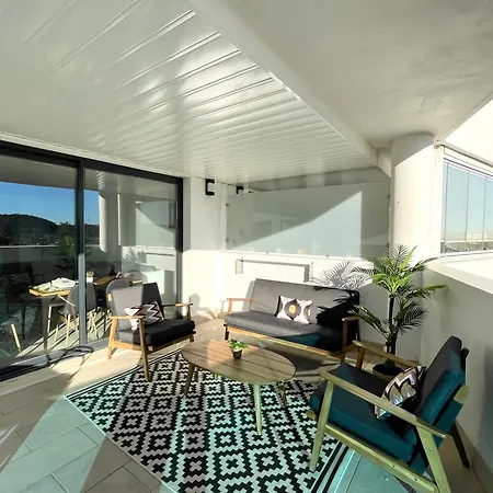 Three Bedroom Vacation Paradise Apartment Fuengirola