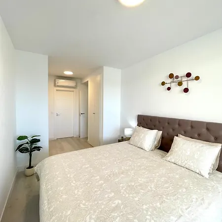Three Bedroom Vacation Paradise Apartment Fuengirola